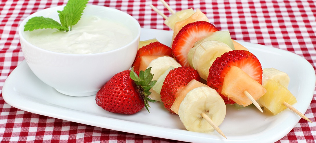 Fruit skewers with yogurt dip